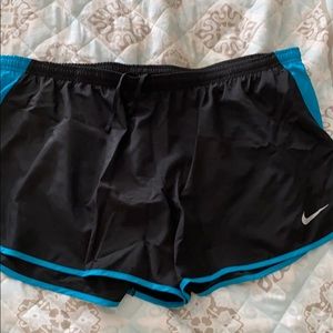 Nike Drifit shorts 2XL